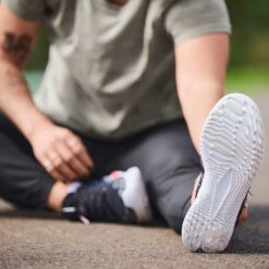 Women's Under Armour Velociti 3 -Smart Shoes World 3026124 004 92 072023185402