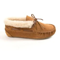 Women's Minnetonka Chrissy Slipper Wide -Smart Shoes World 40031W 2 6
